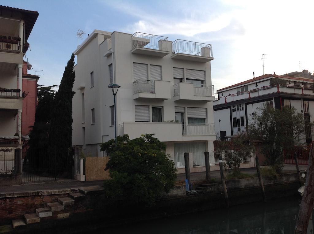 Guest house Venice Movie